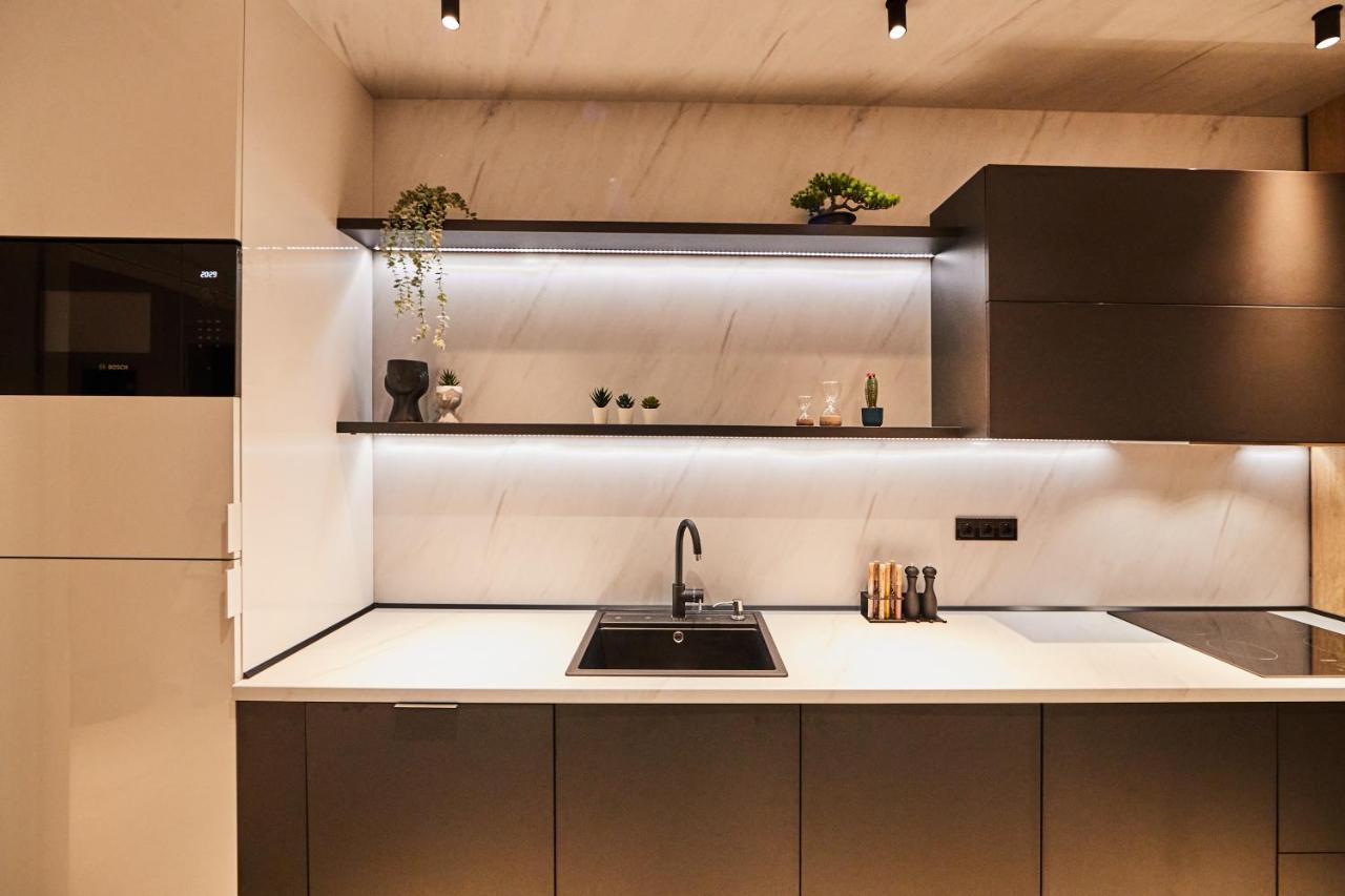 Apartament Quiboo Cosmopolit Braszów Zewnętrze zdjęcie